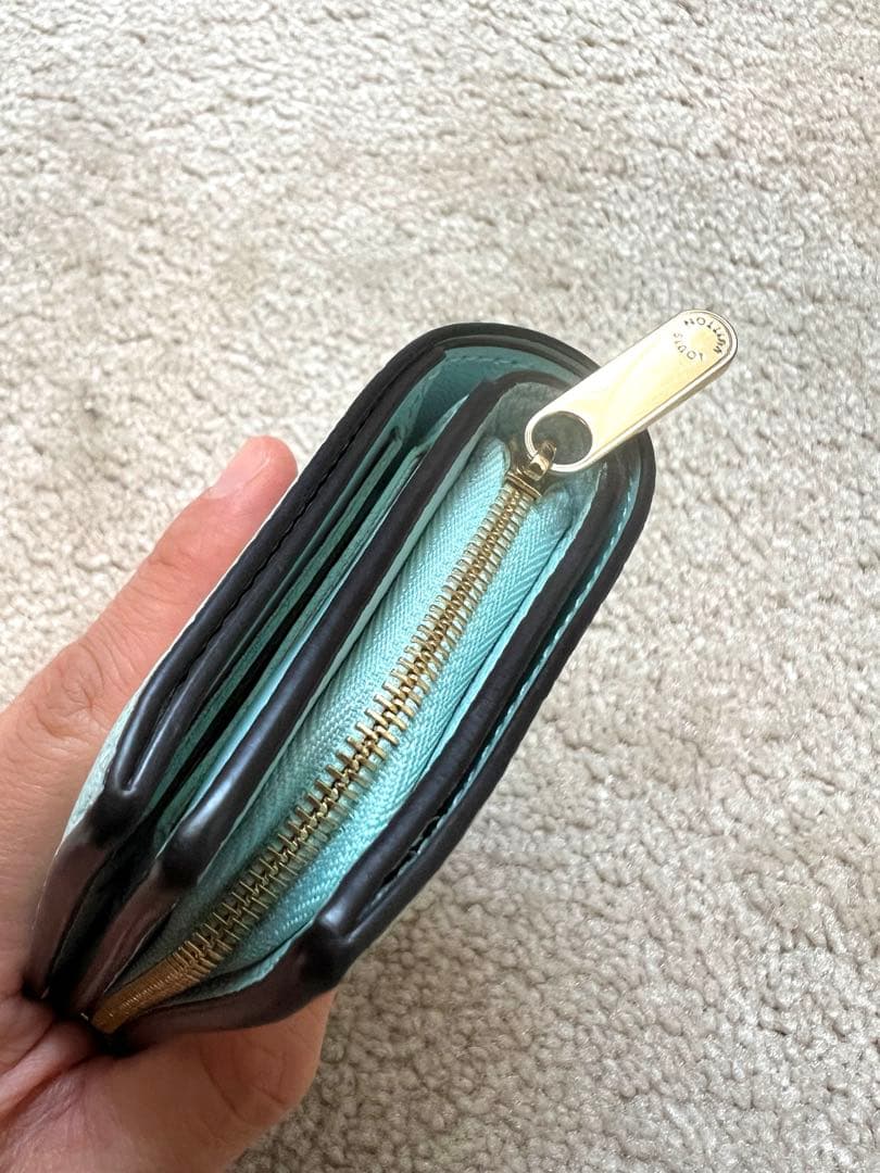 Louis Vuitton 二つ折り財布 ライトブルー レディース