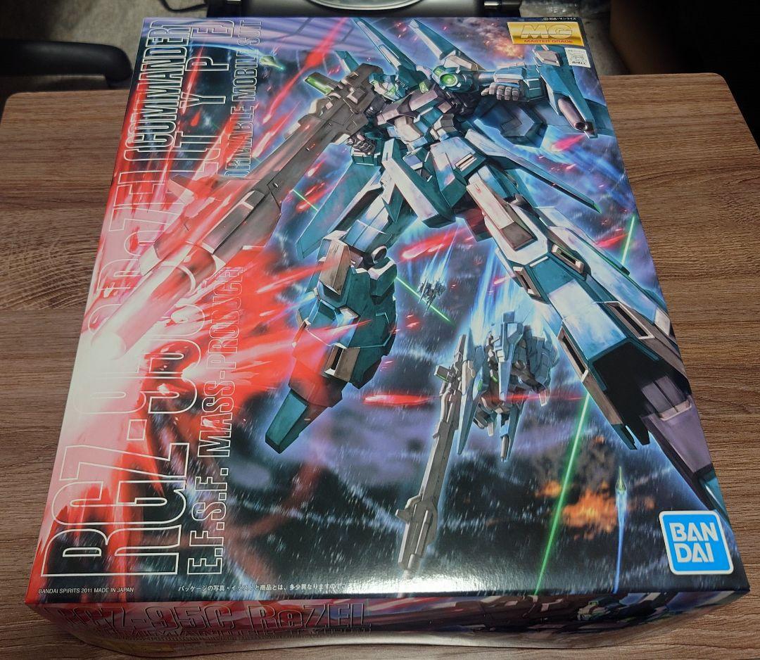 新品未組立 MG リゼル(隊長機)