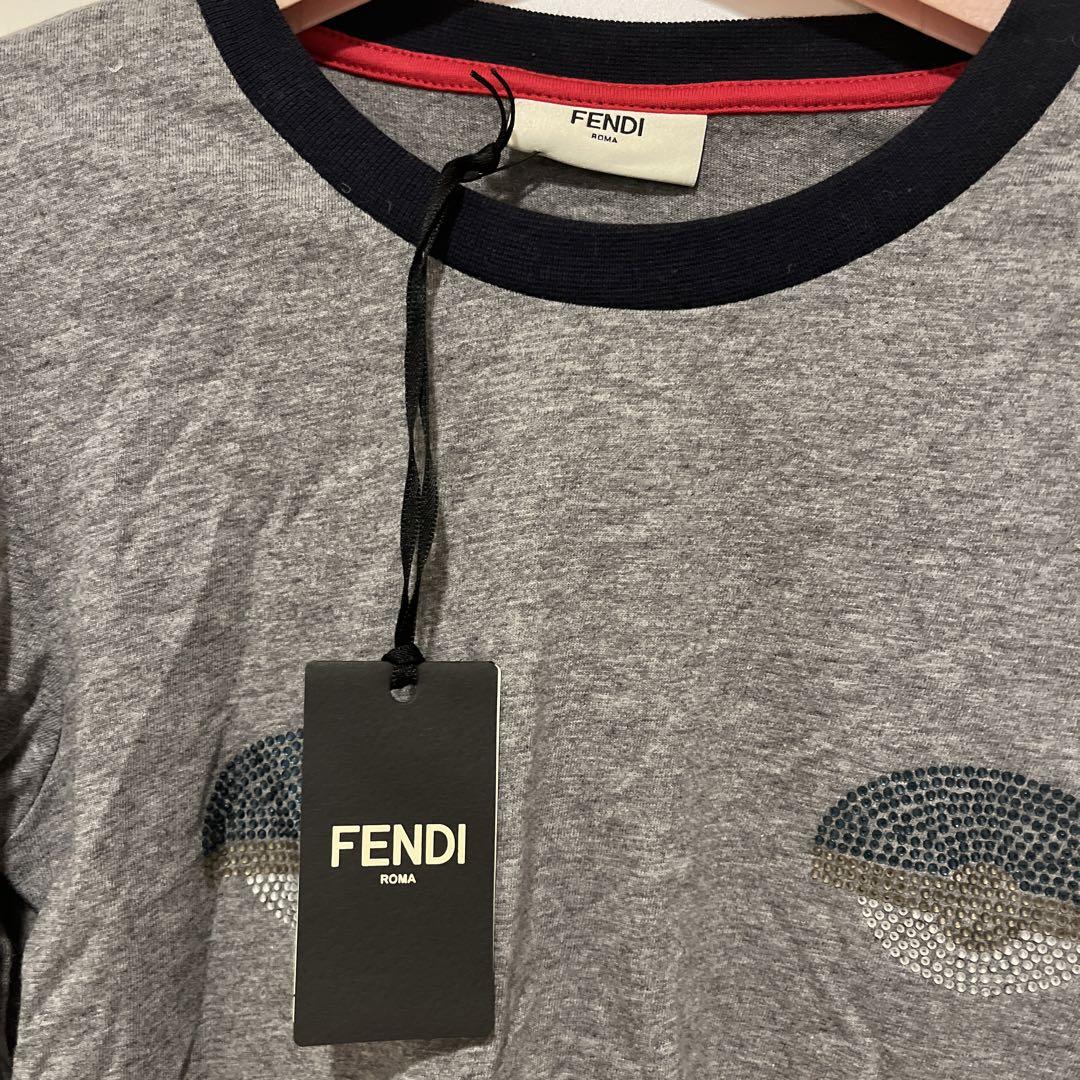 未着用タグ付きFENDI 長袖Tシャツ8A