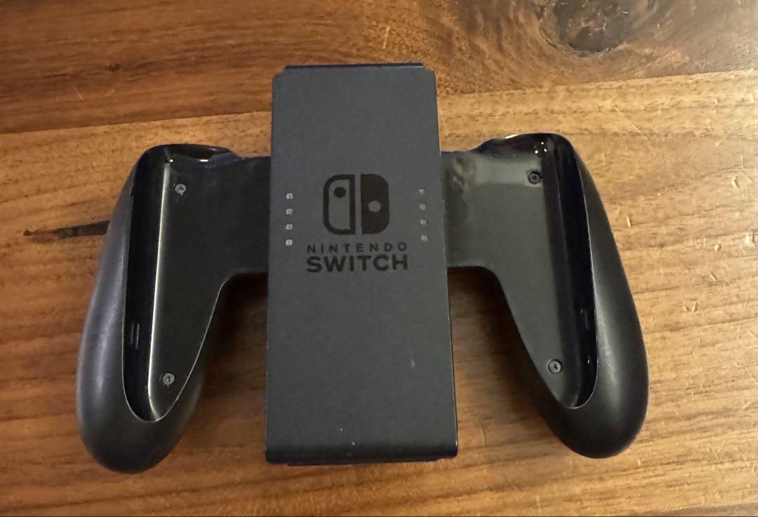 Nintendo Switch 有機EL本体 + マリオレッドジョイコン　＋α