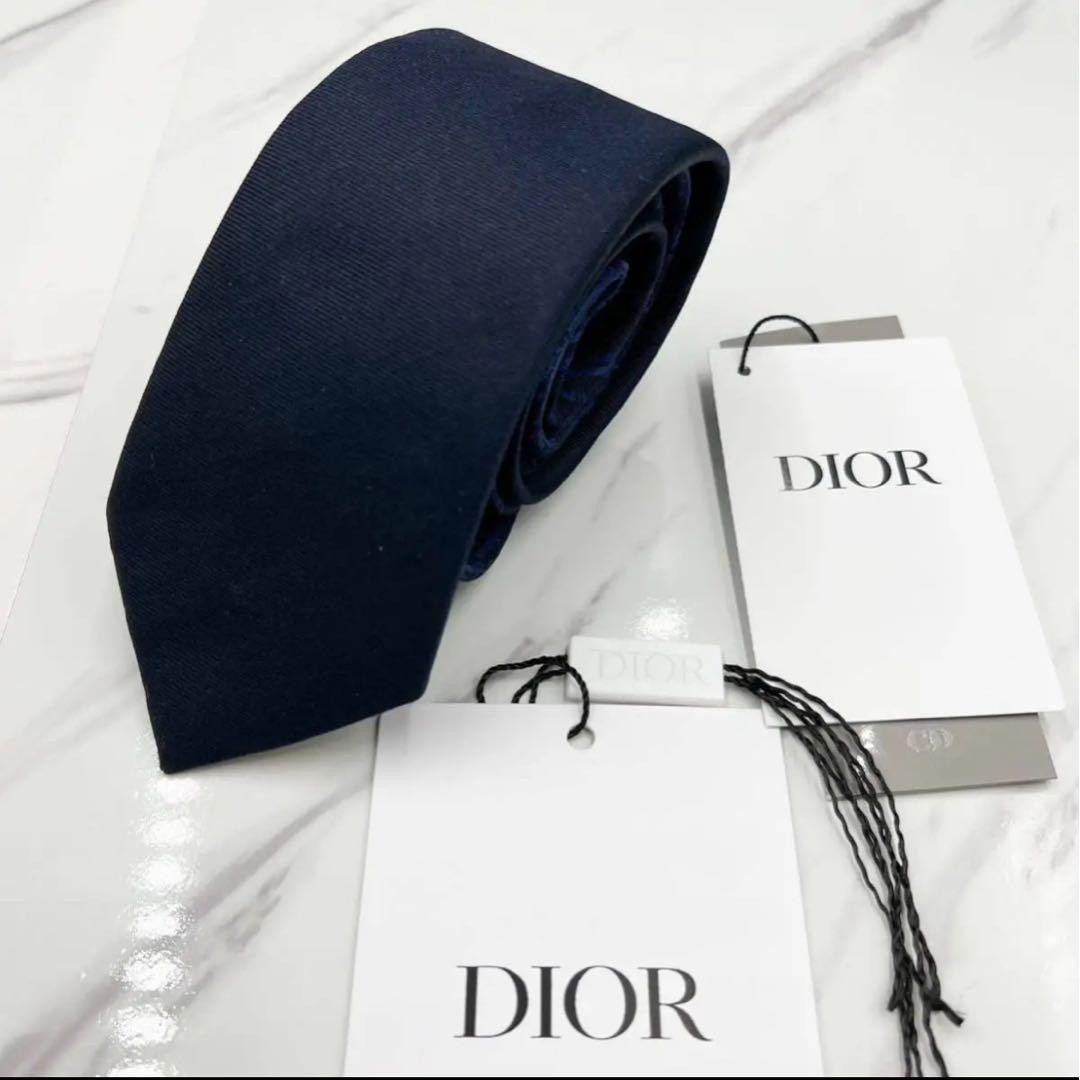 Dior シルク ネクタイ ネイビー【美品】 Christian Dior - 美品✨ クリスチャンディオール ネクタイ