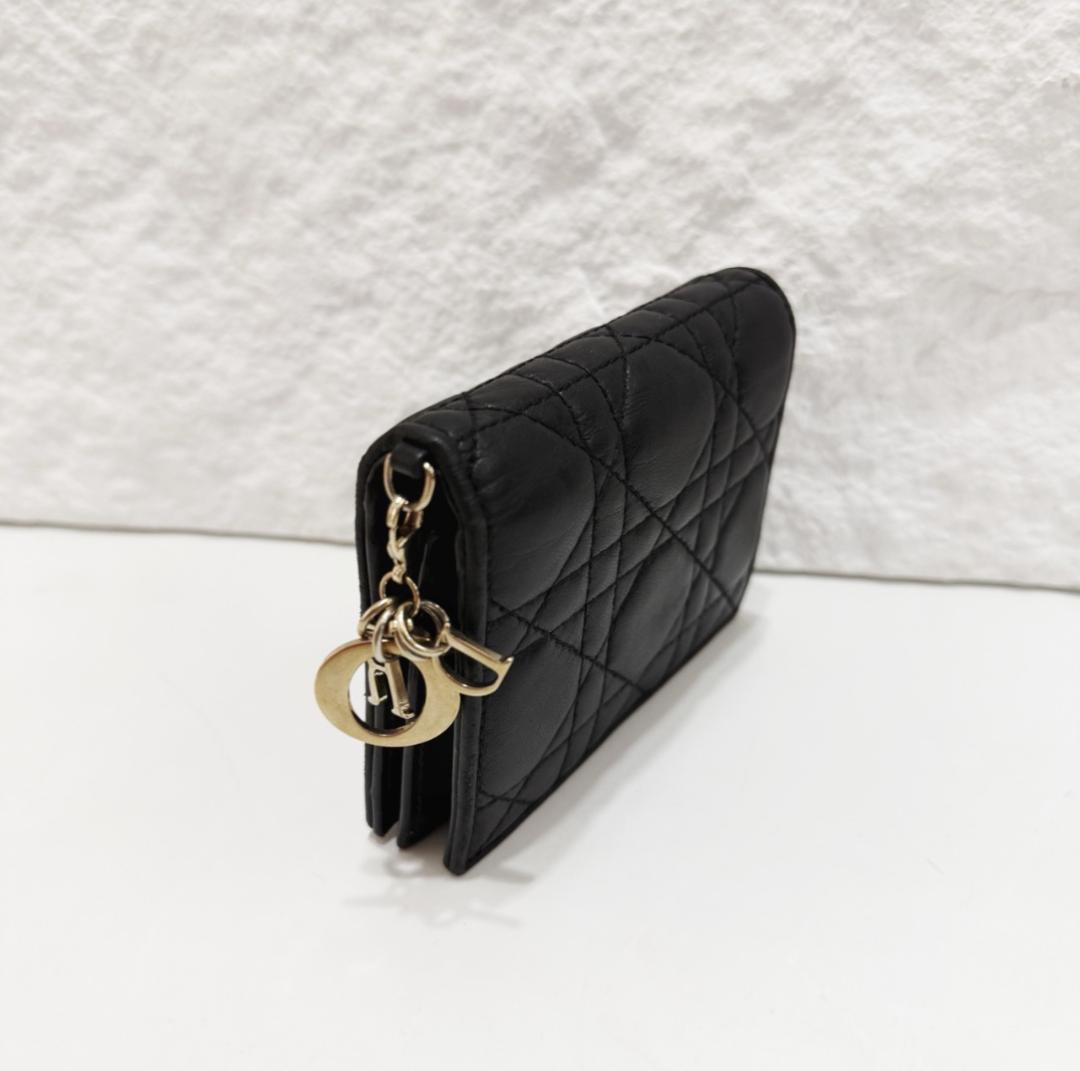 DIOR キルティング ブラックレザー三つ折り財布
