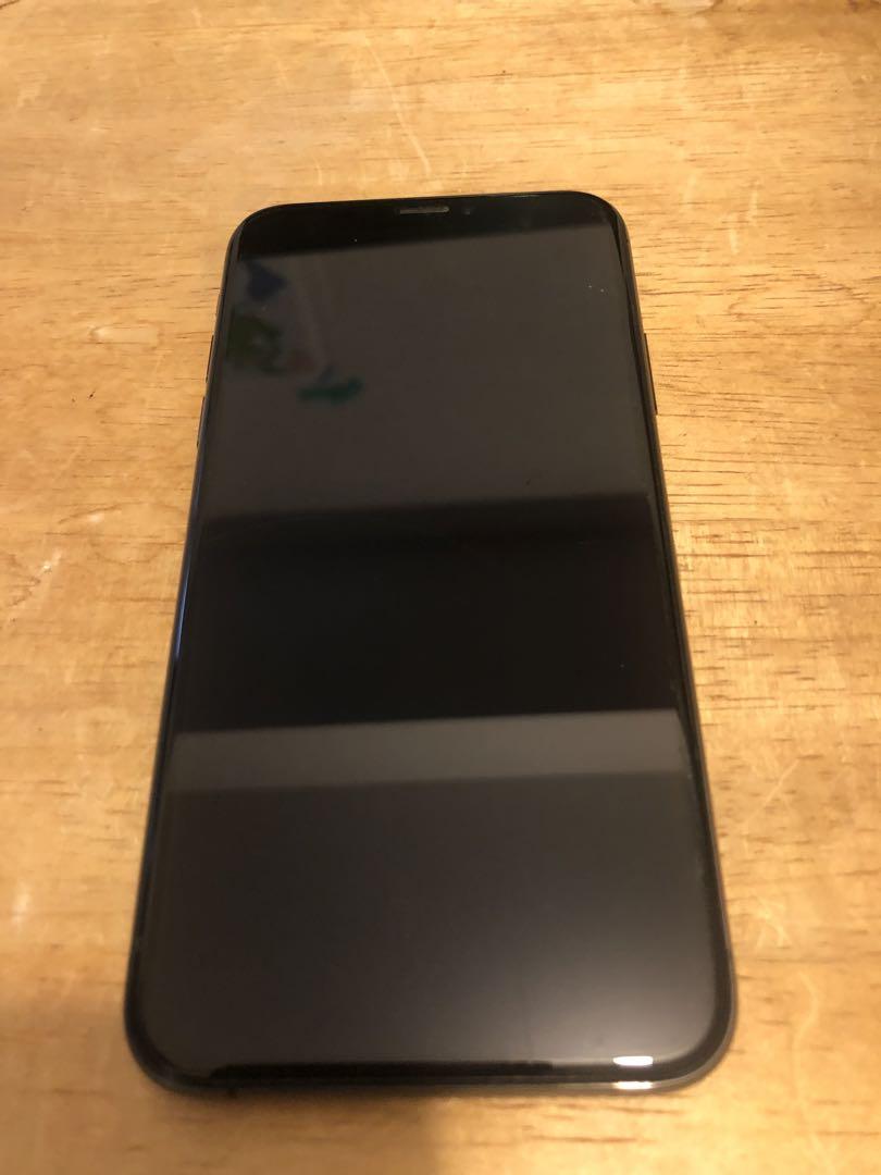 iPhone XS SIMフリー　256GB Apple