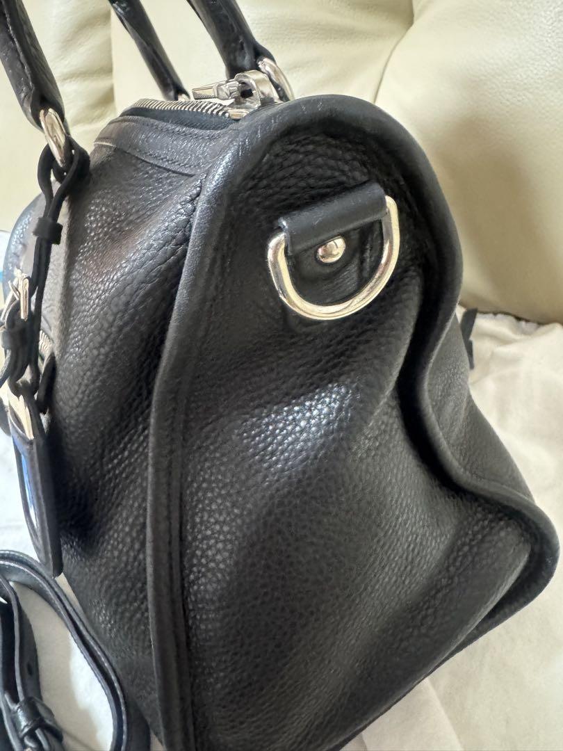PRADA ブラックレザー バッグ