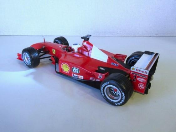 特価 Hot Wheels (1/18) フェラーリ F2001
