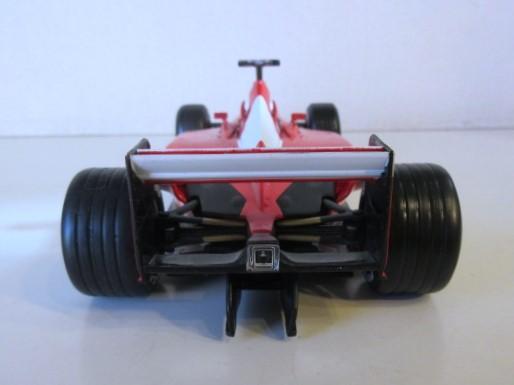 特価 Hot Wheels (1/18) フェラーリ F2001
