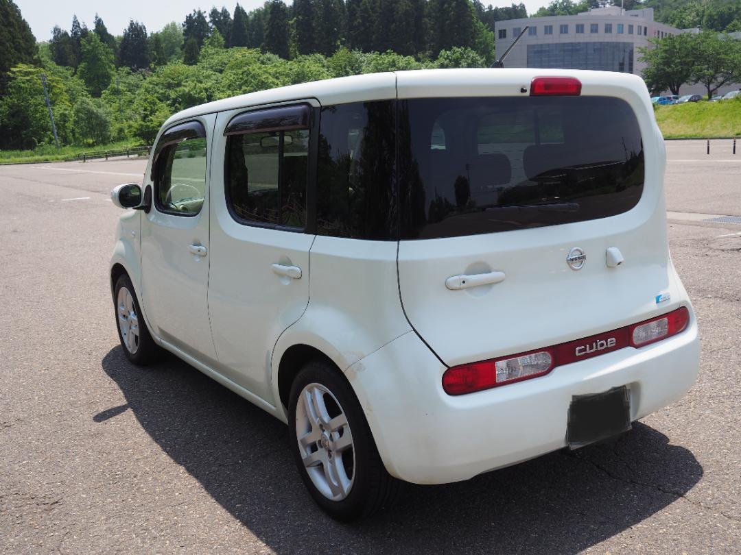日産キューブ　Z12 1.5G ガラスルーフ