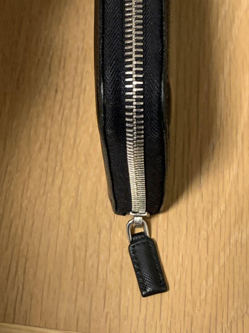 PRADA 長財布 黒