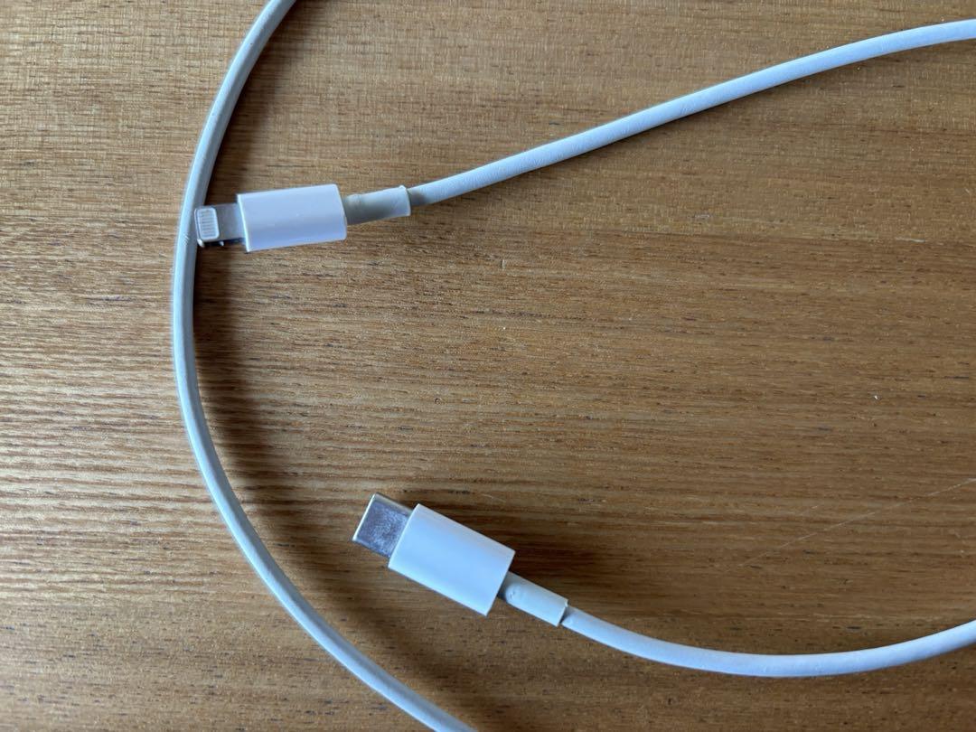 iPhone13 128GBミッドナイト 電源アダプタ　ヘッドホンジャック