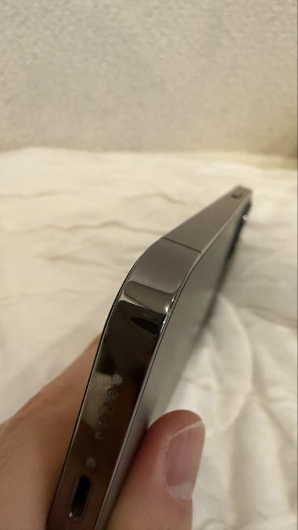 美品　iPhone12 pro 128GB グラファイト