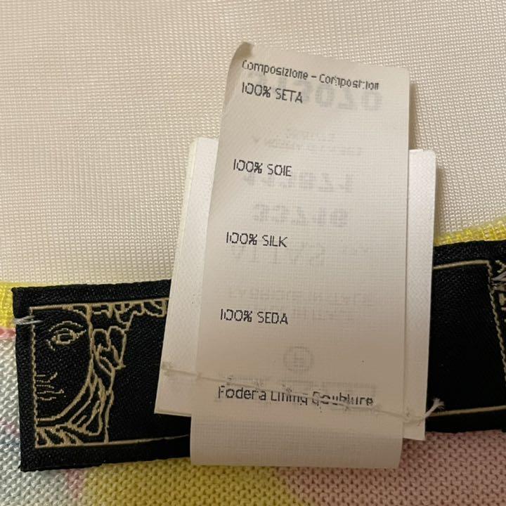 VERSACE タンクトップ 花柄 t5sBv-m66534656355 ヴェルサーチ シルク 国内最安値