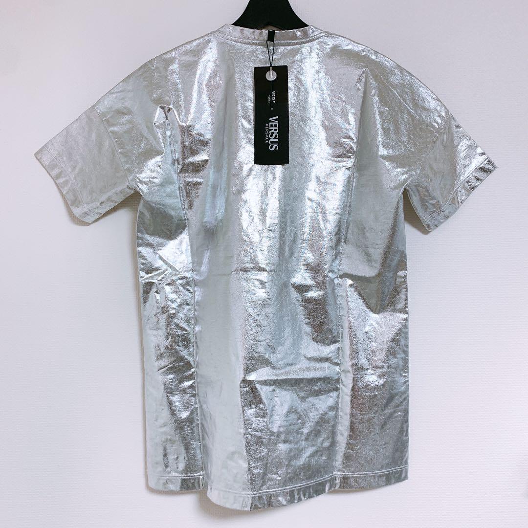 新品 VERSUS ヴェルサス メタリック Tシャツ VERSACE 2NE1