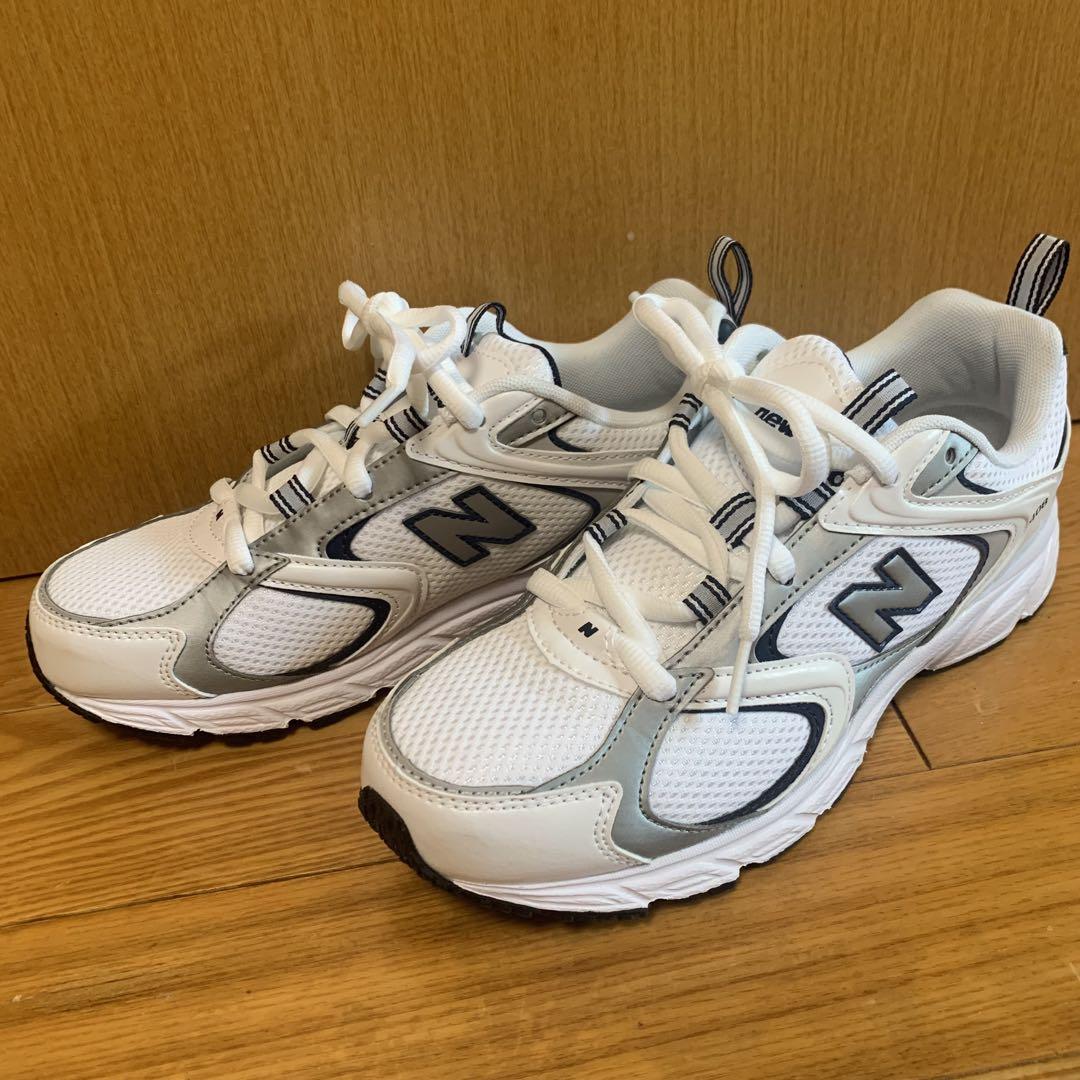 美品 New Balance 408 白 スニーカー 24.5cm レディース