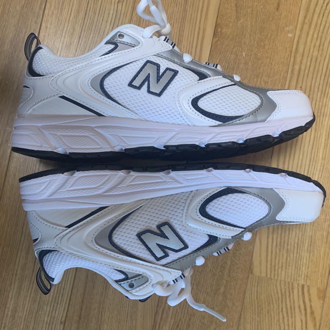 美品 New Balance 408 白 スニーカー 24.5cm レディース