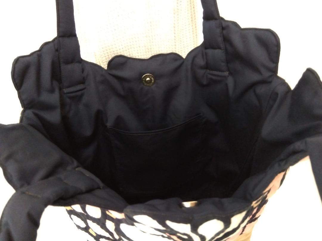 ハワイアンキルト　ハンドメイド　ハイビスカストートバッグ