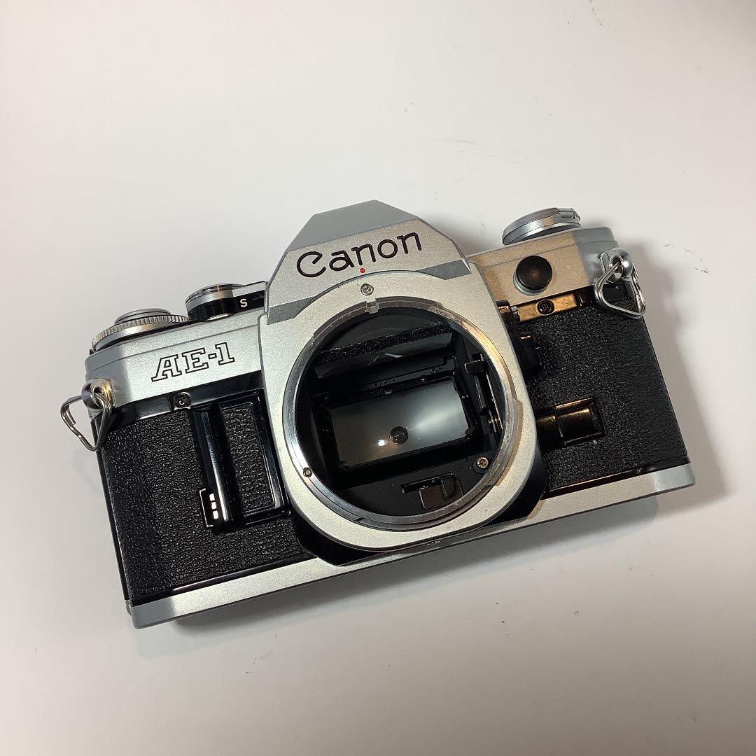 Canon AE-1 キャノンAE-1 人気の一眼レフ Canon AE-1 キャノンAE-1 人気の一眼レフ