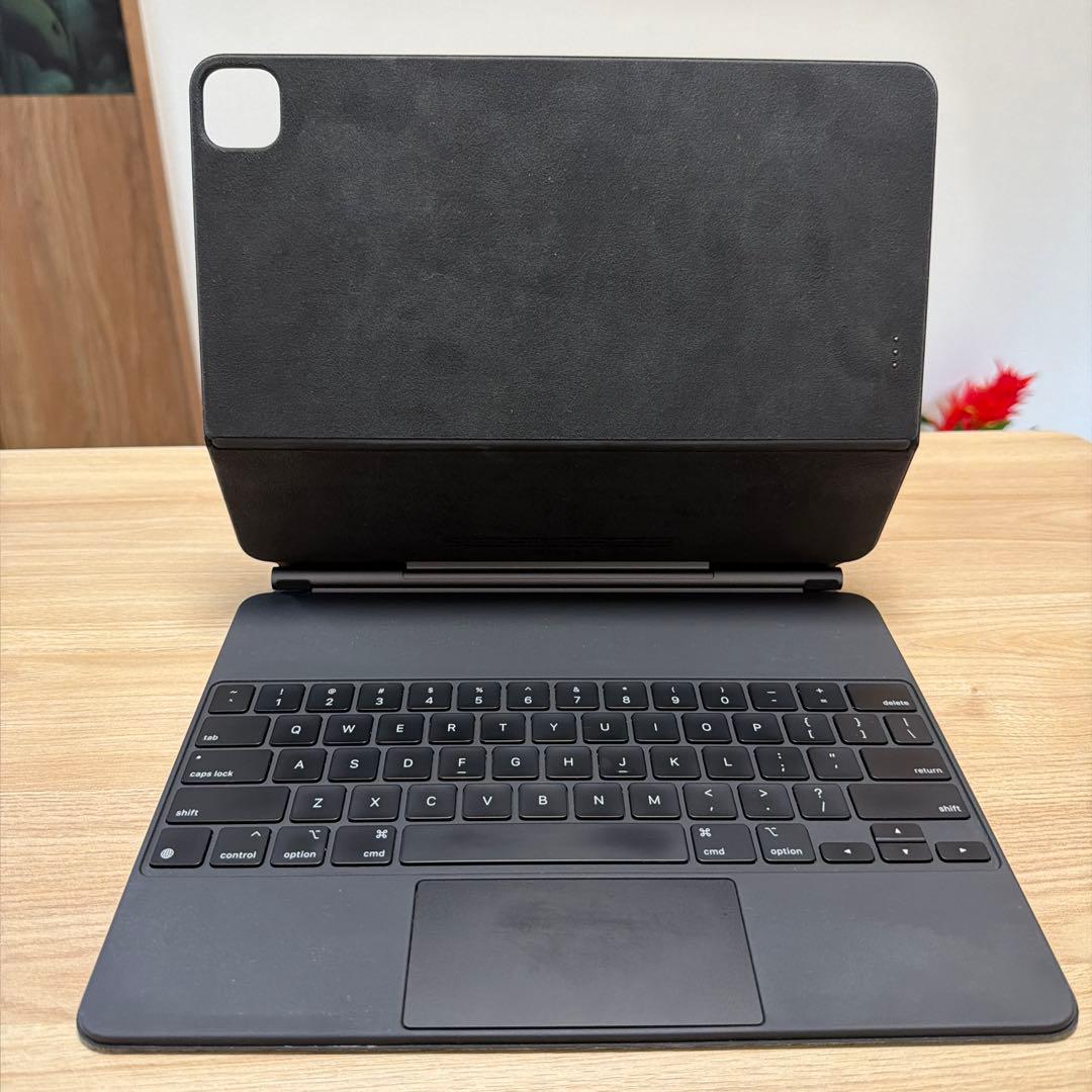 Magic keyboard ipad US配列 12.9インチやや傷や汚れあり