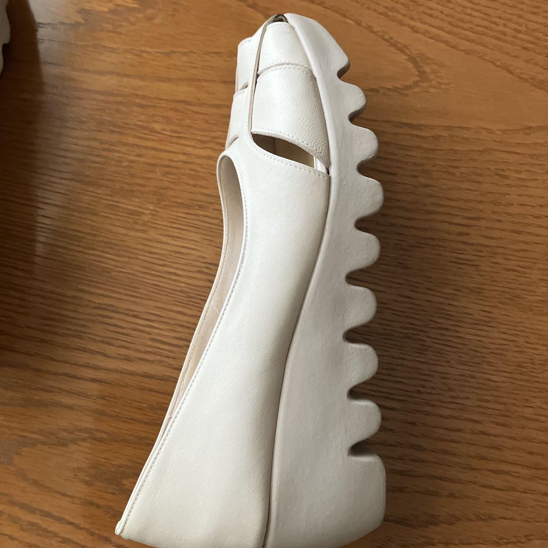 ヒルズアヴェニュー ＜日本製＞ ゴートレザー グルカ ウェーブソールパンプス