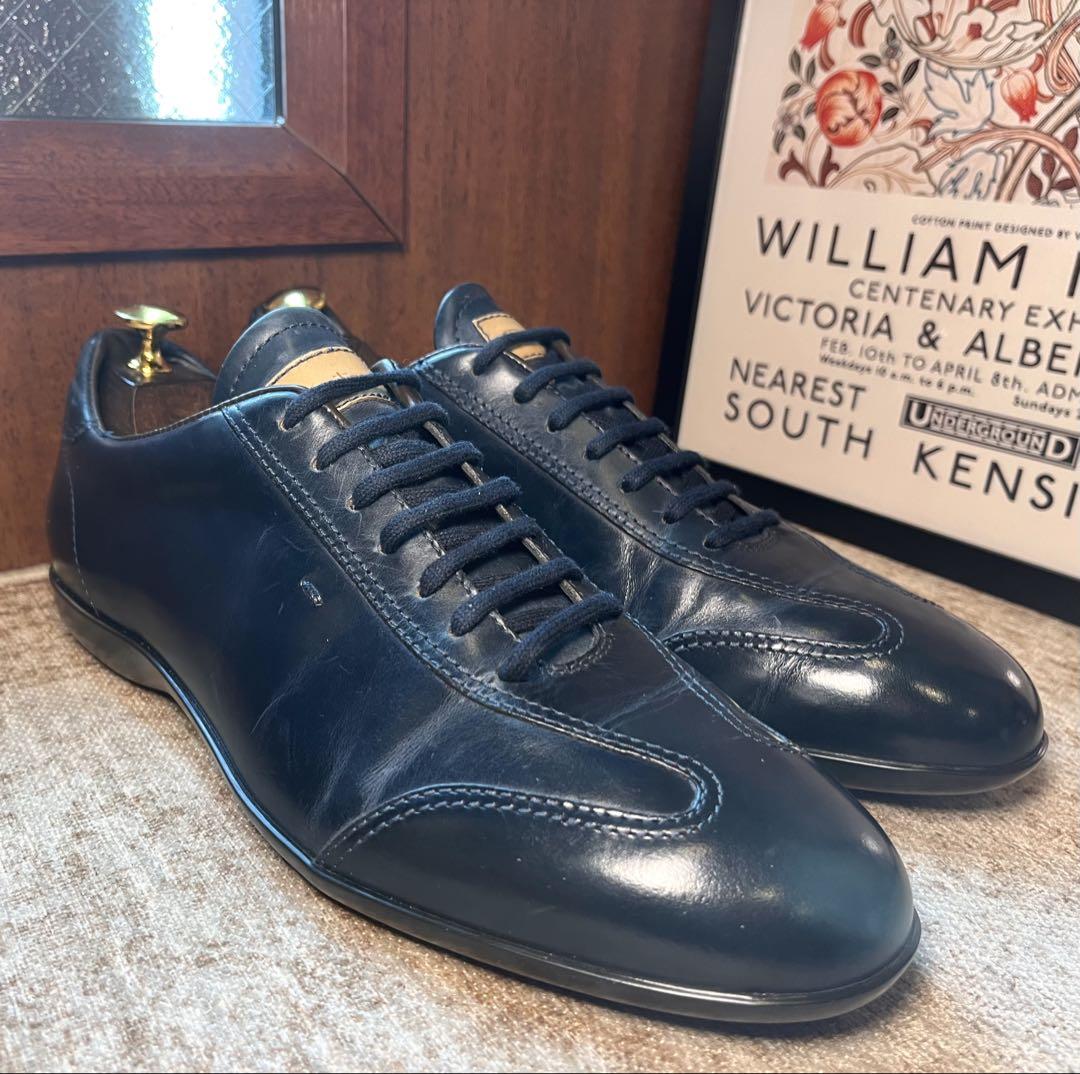 【極美品】Santoni レザーシューズ　UK7.5 ダークネイビー