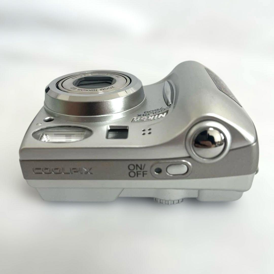 Nikon ニコン COOLPIX E7600 シルバー 単3電池式 Nikon CoolPix E7600 単三電池駆動 - メルカリ