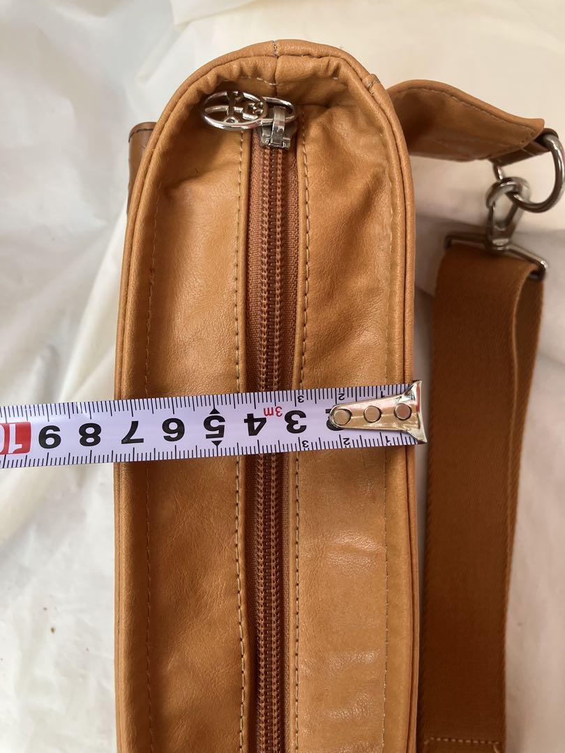 極美品！CASTELBAJAC ボディバッグ・ウエストポーチ 黒　ケア済み　2