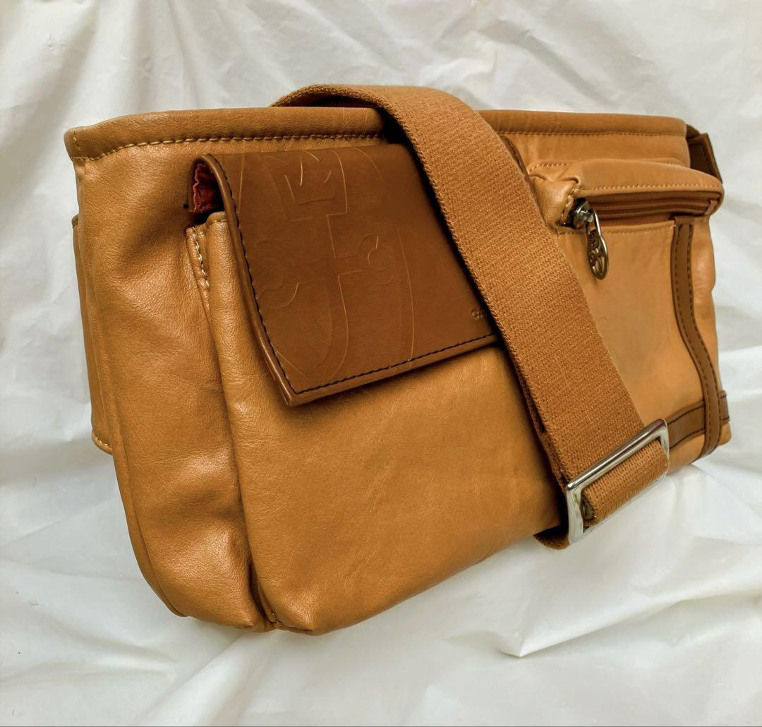 極美品！CASTELBAJAC ボディバッグ・ウエストポーチ 黒　ケア済み　2