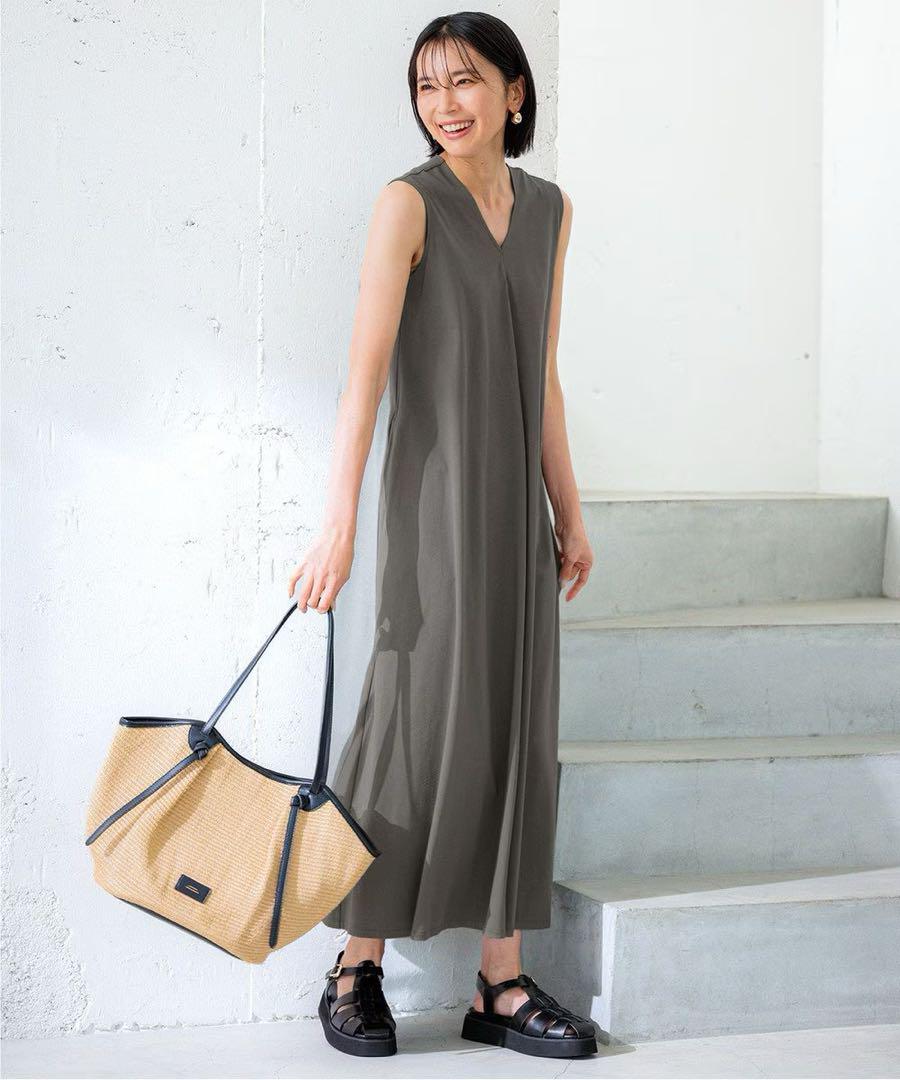 【新品タグ付き】23区　ALBINIコーコラン ノースリーブ ワンピース38