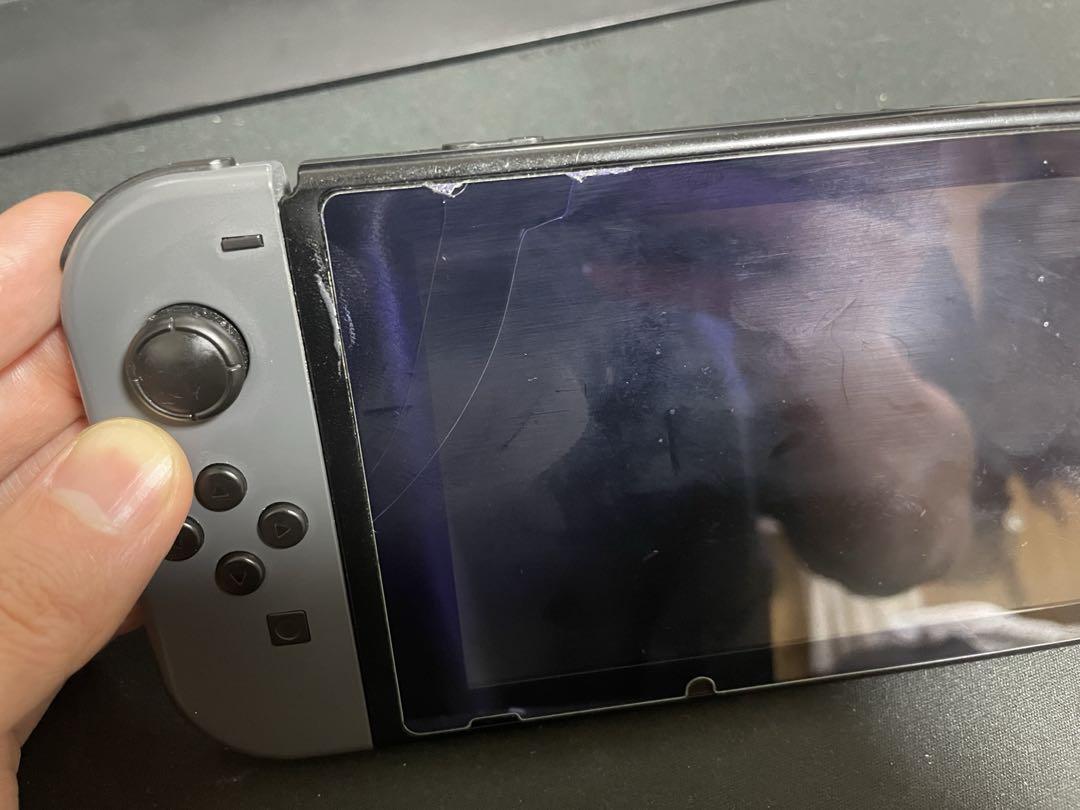 【18％OFF】 動作確認済み】Nintendo Switch グレー／レッド 保護フィルム Nintendo Switch