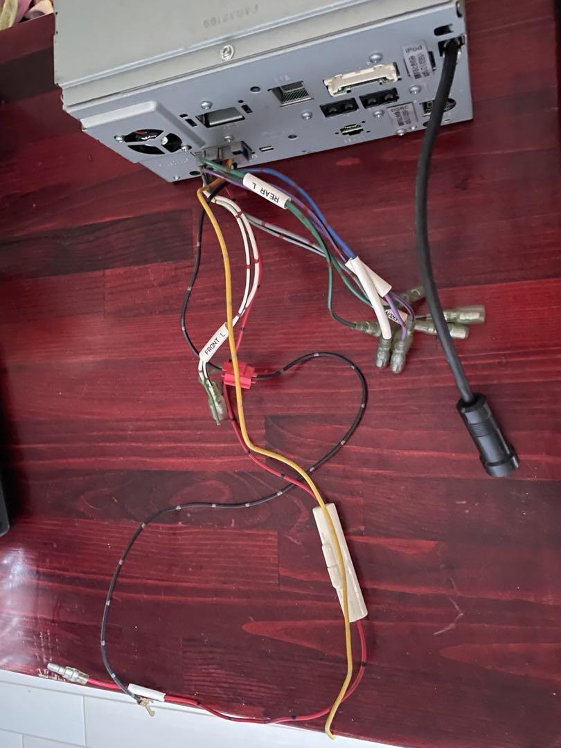 カーオーディオ　Panasonic Strada CN-R330D