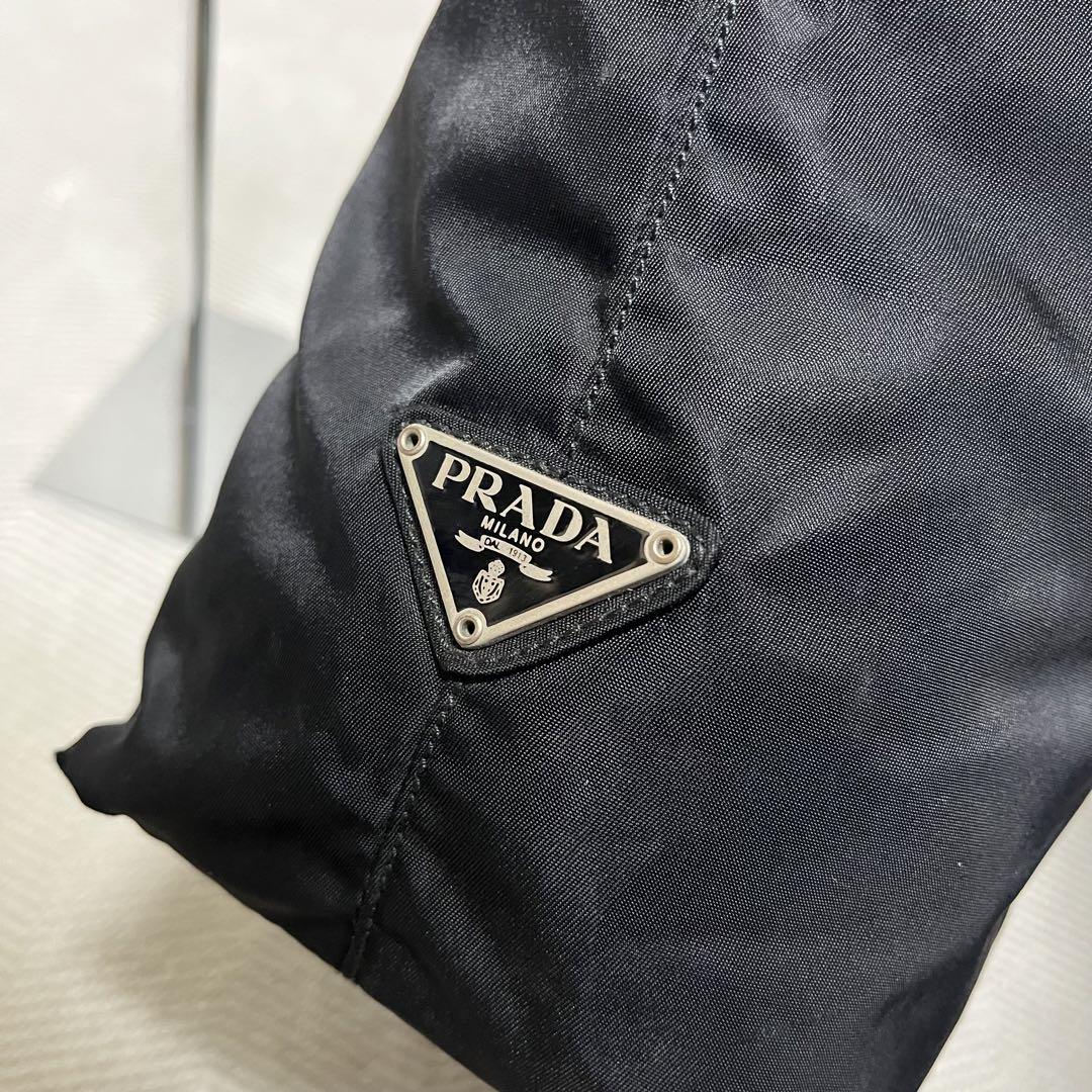 PRADA トートバッグ　ナイロン　プラスチックハンドル　クリア　ブラック