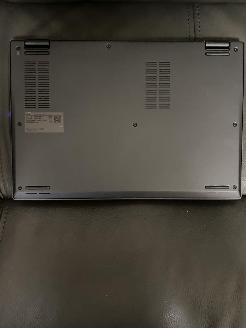 ほぼ未使用　NEC LAVIE Pro Mobile PM750/NAB