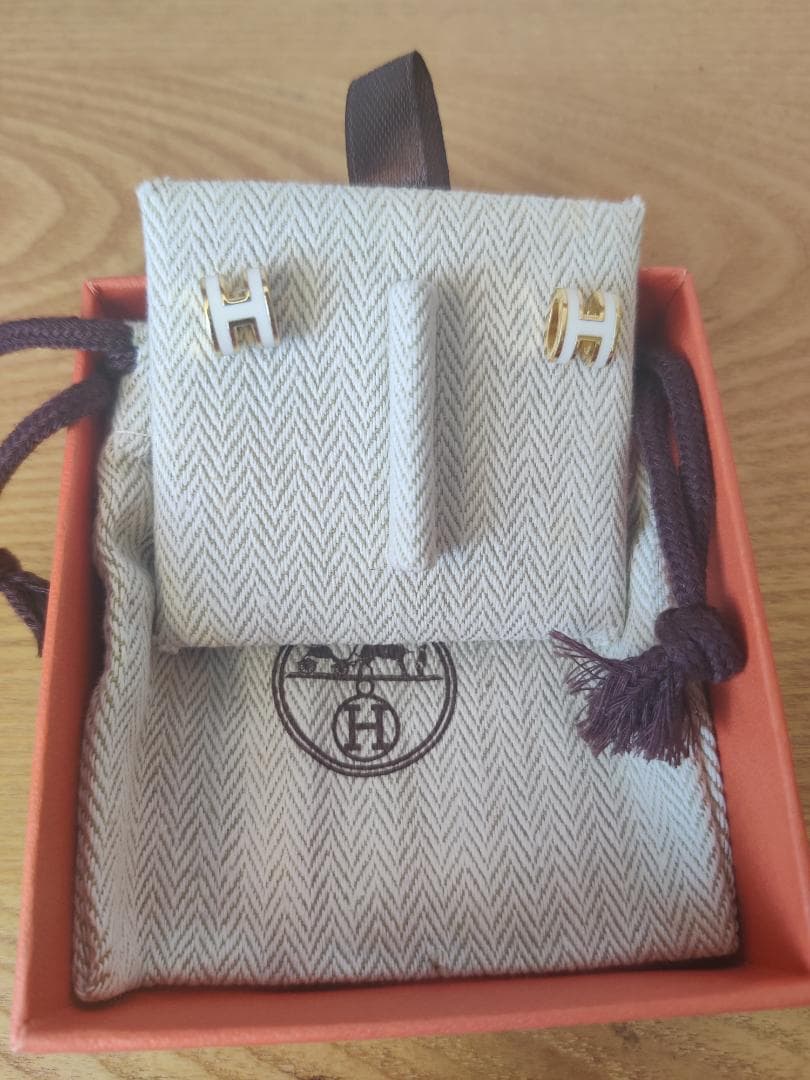 エルメス ゴールド ホワイト Mini Pop ピアス