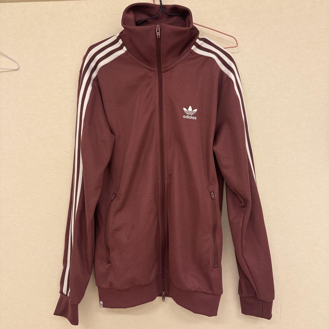 adidas トラックジャケット