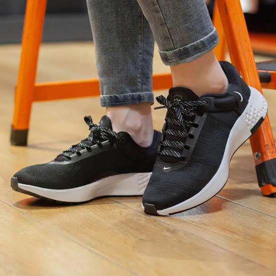 リニュー NIKE RENEW SERENITY RUN 24.5cm M2xIj-m66626097868 があります