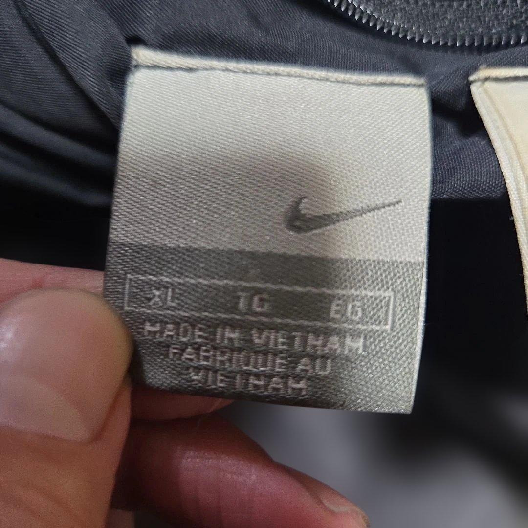 00s NIKEリバーシブルダウンジャケット XLサイズ 肉厚 ブラック×グレー 00s NIKEリバーシブルダウンジャケット XLサイズ 肉厚 ブラック×グレー