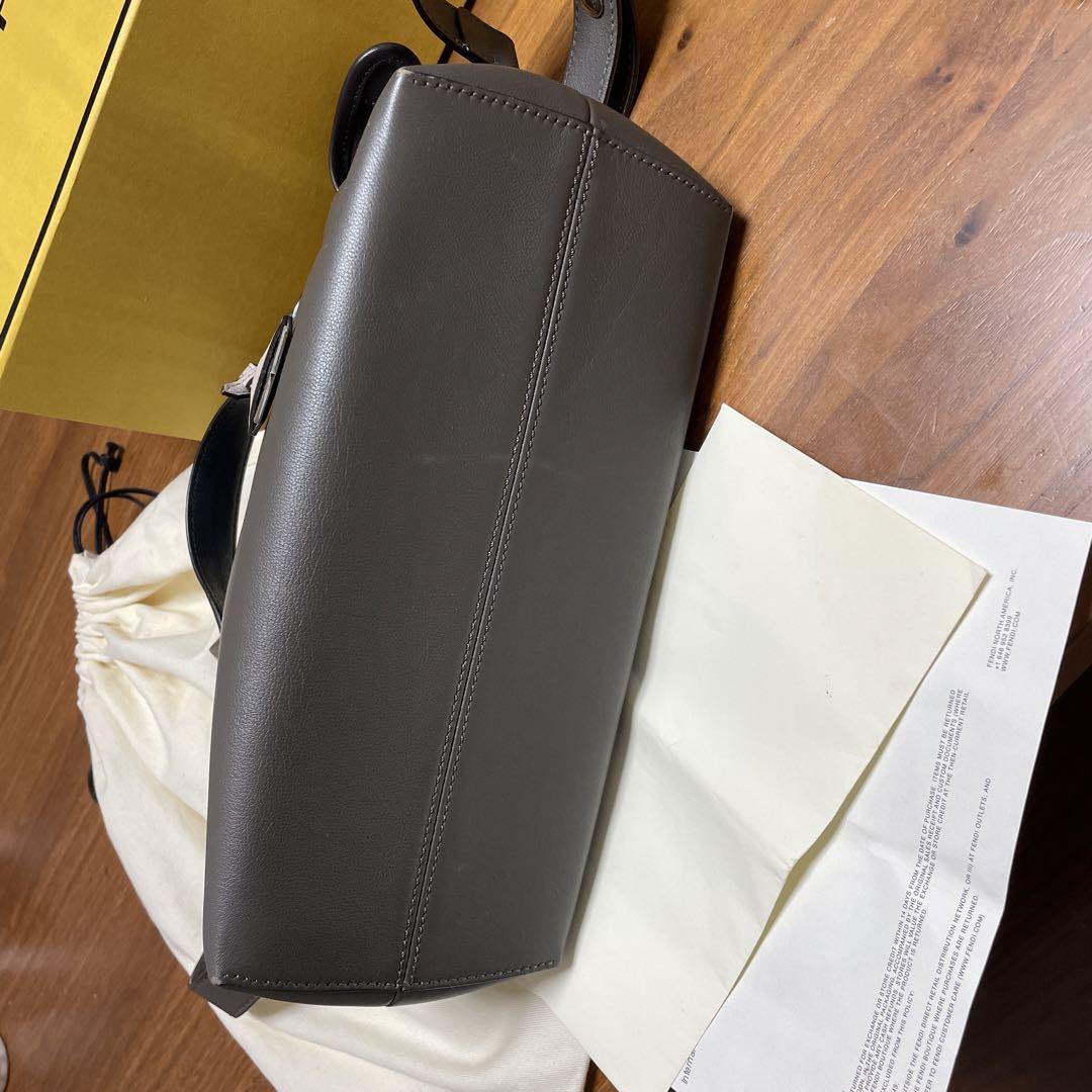 最終値下げFENDI バイザウェイグレー