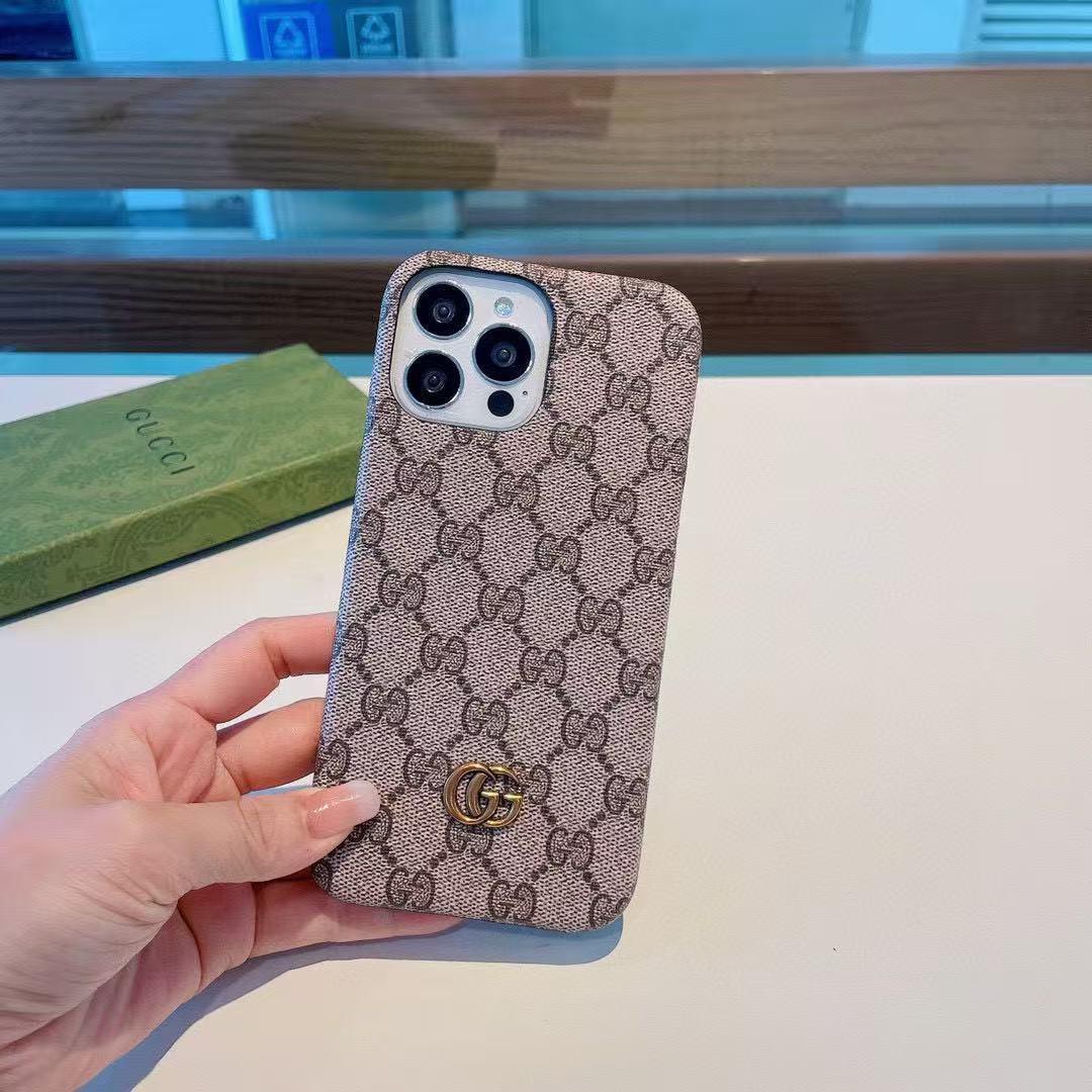 GUCCI GGパターン iPhone用レザーケース