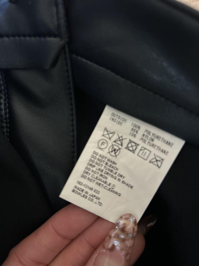 HYKE（ハイク） フェイクレザー スキニーパンツ ネイビー　1