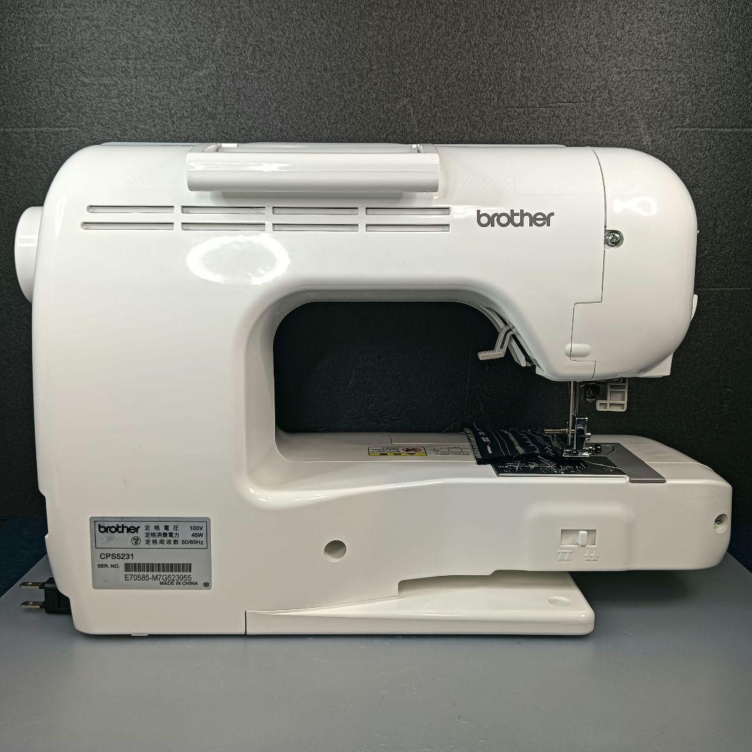 ブラザー　コンピュータミシンLS700