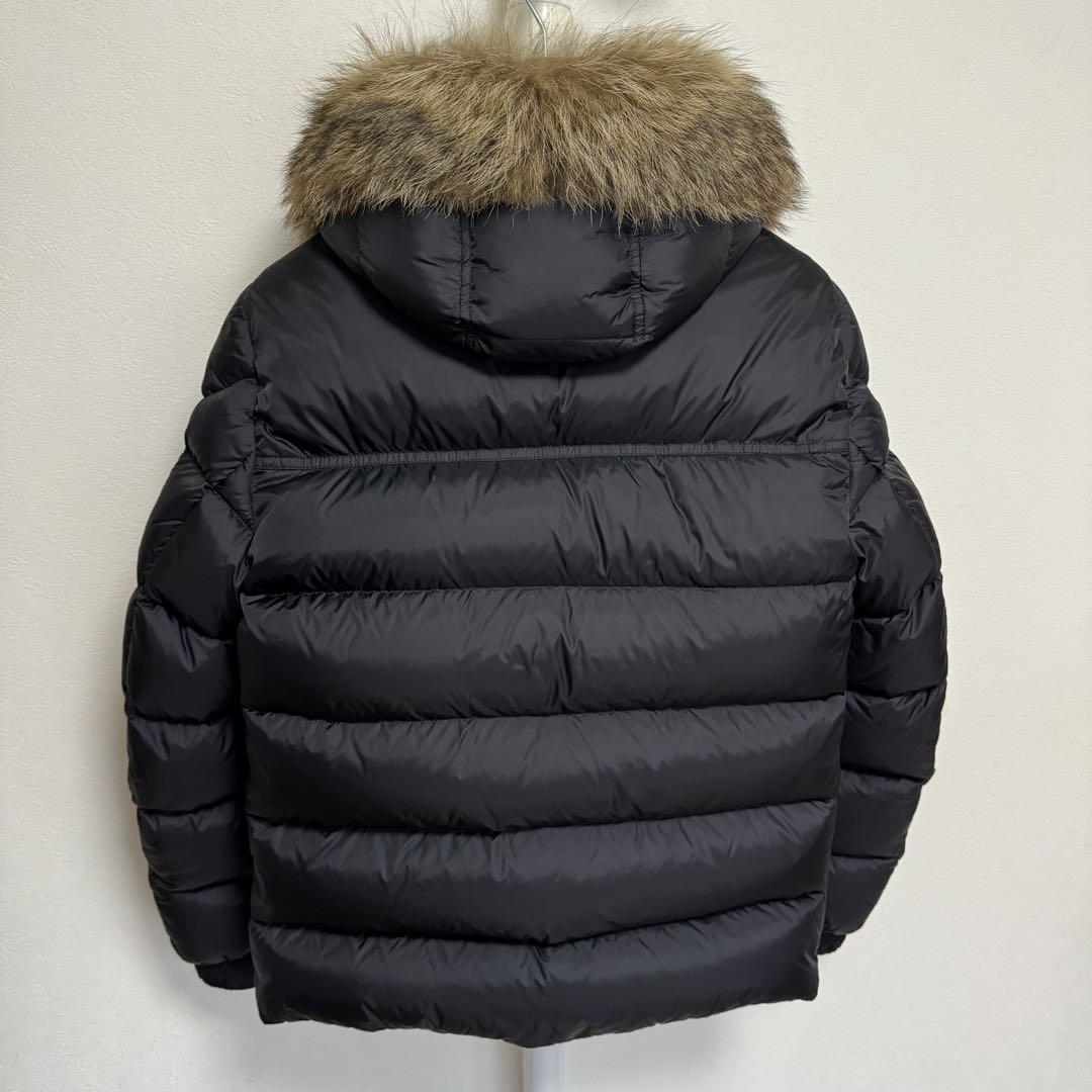 良品 MONCLER \"MARQUE マルク\" 国内正規 ブラック T0