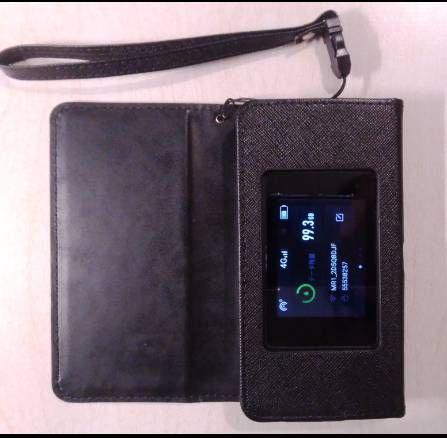 リチャージWifiMR1　99ギガとケースと保護フィルム 付き