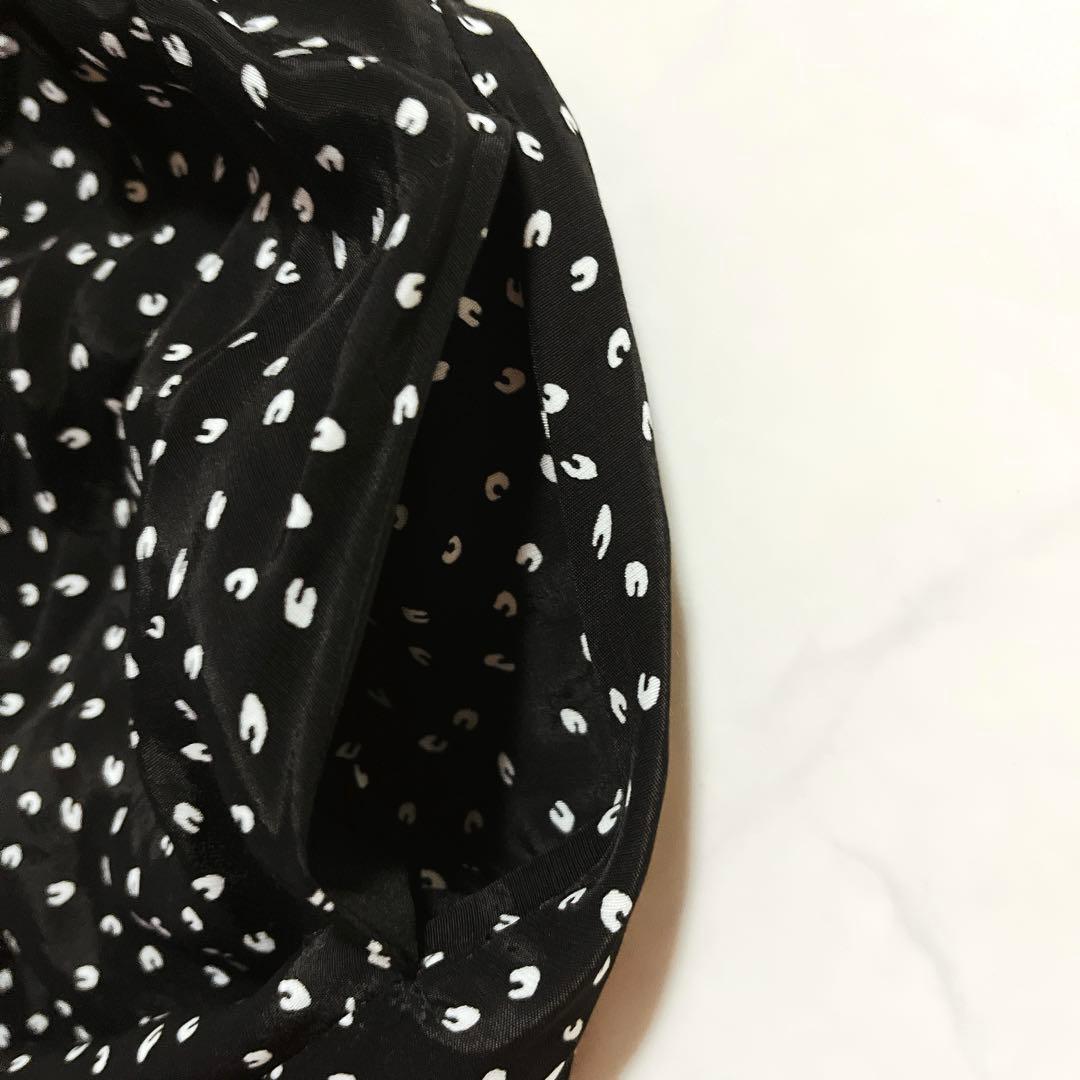 タグ付未使用✨ アーバンリサーチ ランダムレトロドットワンピース