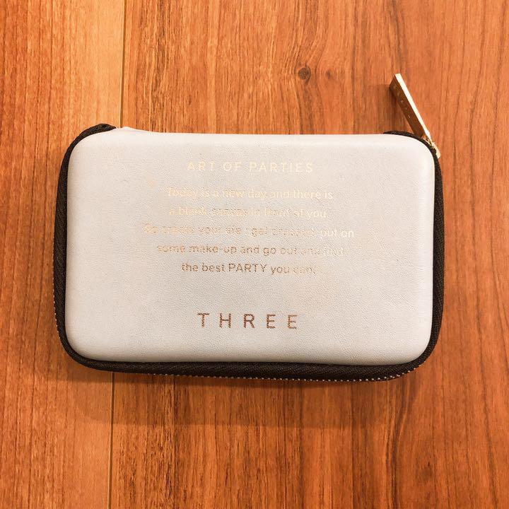THREE アートオブパーティーズ ベースメイクアップ