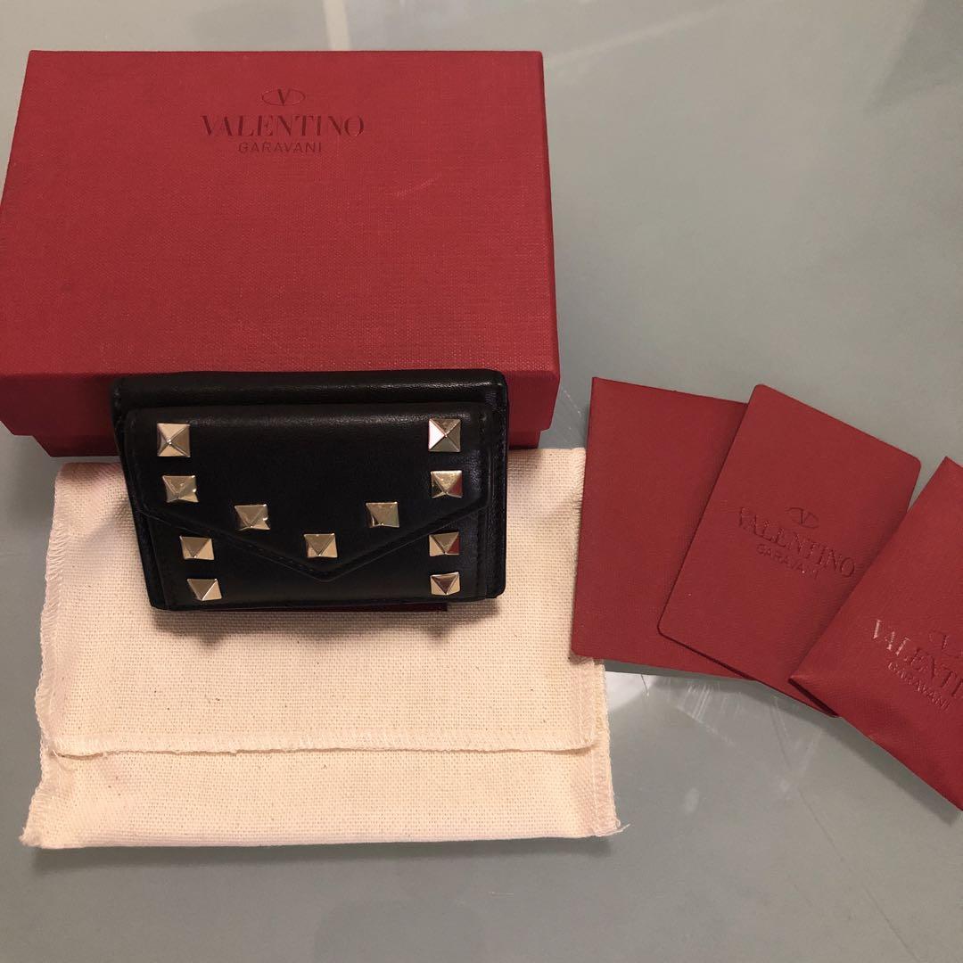ヴァレンティノ財布　三つ折り　スタッズ