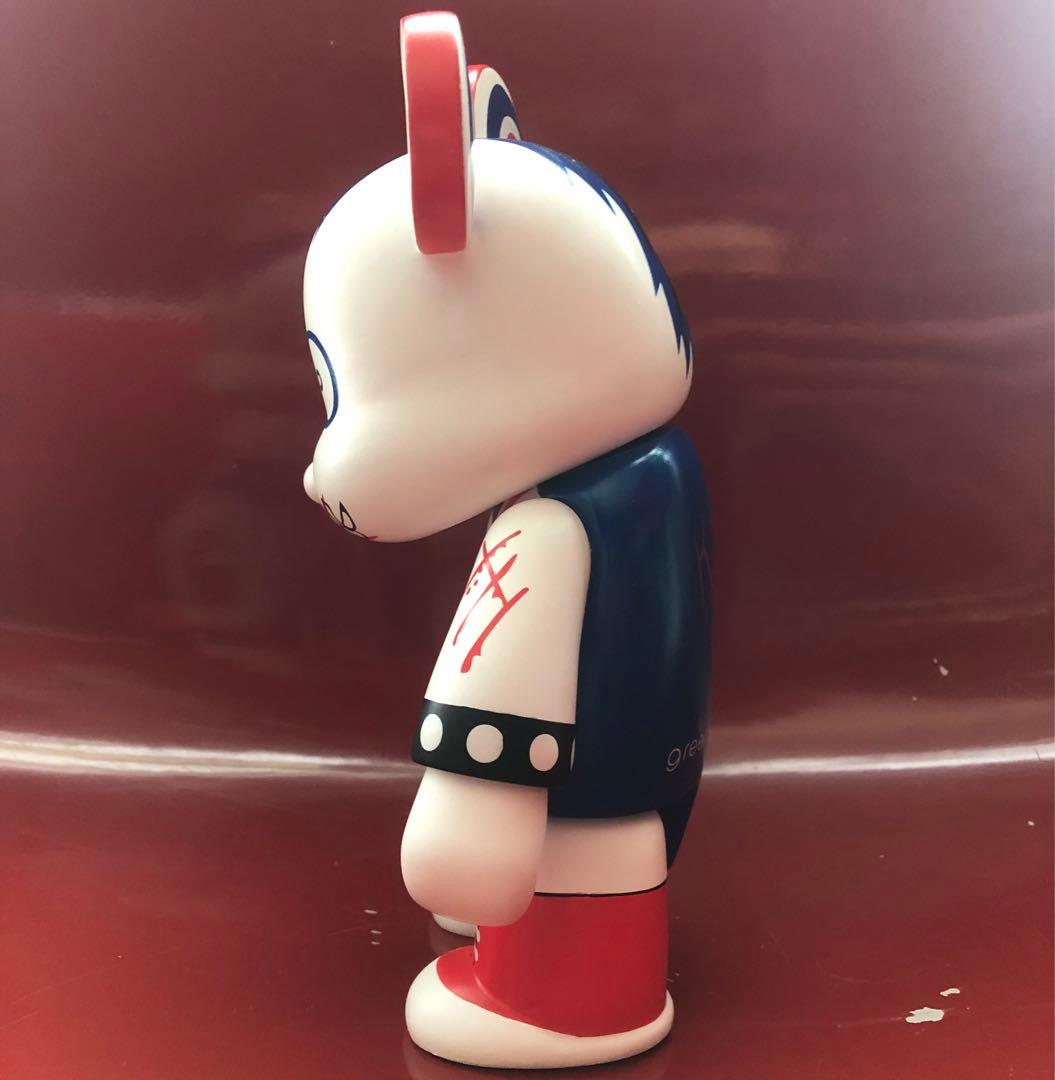 《toy2r × ユナイテッドアローズ》フィギュア TOY デザイナーズトイ 《toy2r × ユナイテッドアローズ》フィギュア TOY デザイナーズトイ