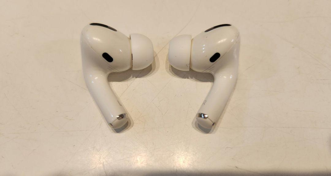 正規品 AirPods Pro 第1世代 本体,充電ケース,ESRケース付き