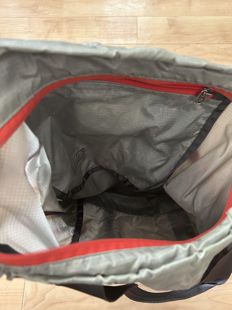 バッグ patagonia LIGHTWEIGHT TRAVEL TOTE PACK