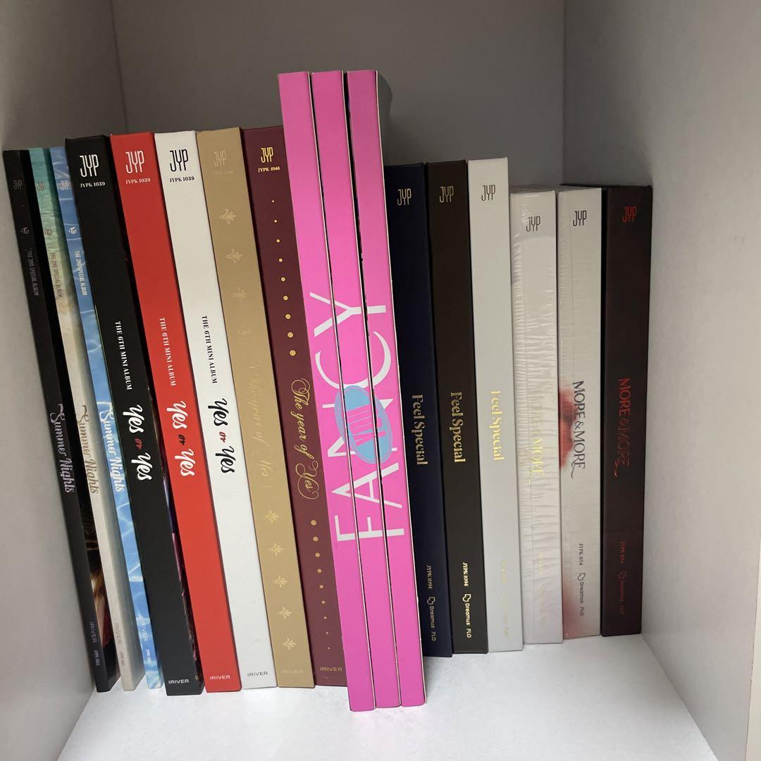 TWICE CD アルバム　まとめ売り　75枚 TWICE CD アルバム まとめ売り - K-POP・アジア買う