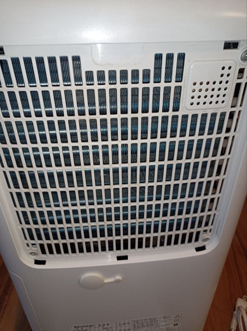 シャープ プラズマクラスター 衣類乾燥除湿機 CV-J71-W | www