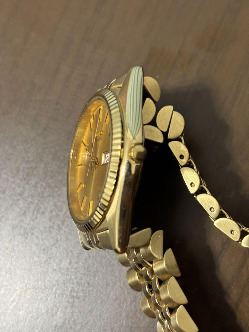 SEIKO QUARTZ 腕時計　7N43-8111
